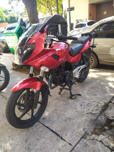 Bajaj Rouser 220f