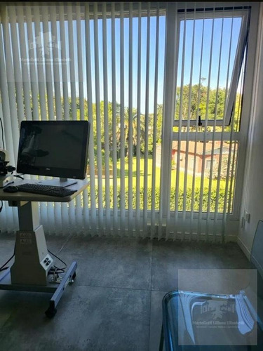 Imagen 2 de 4 de Oficina - Barrio Parque Leloir