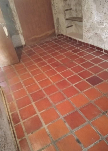 Imagen 5 de 6 de Casa Colonial Casco Histórico 0412 3416301 25/11/21