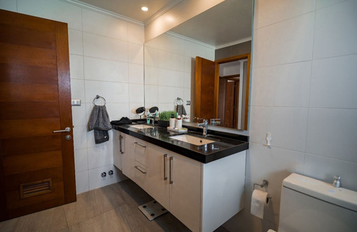 Casa En Arriendo, Viña Esmeralda Ii, Las Rastras.