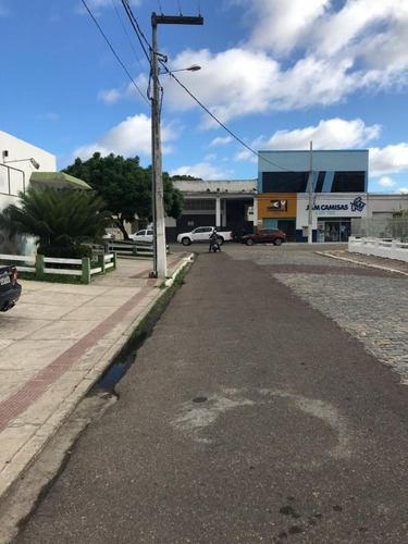 Imagem 2 de 20 de Galpão Na Rua Laranjeiras Para Venda - 1071