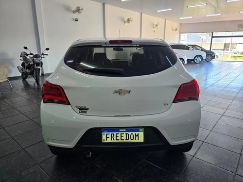 Chevrolet Onix 1.0 MPFI LT 8V FLEX 4P MANUAL