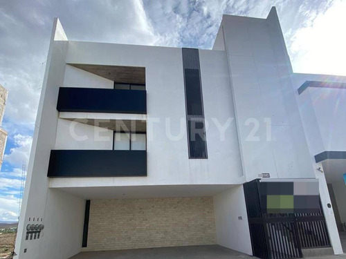 Loft En Venta En Fuerteventura, Mexquitic, Slp.