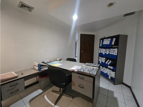Cubículos En Alquiler, Centro Andrés Bello, Maracay.