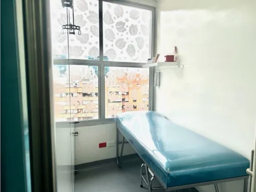 Vendo Consultorio Global Medical Center Santa Barbara -7-