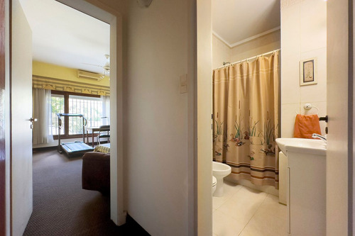 Venta Belgrano Elegante Casa 5 Amb En Barrio River