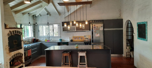 Imagen 12 de 30 de Chalet 5 Ambientes En El Corazón De Caisamar