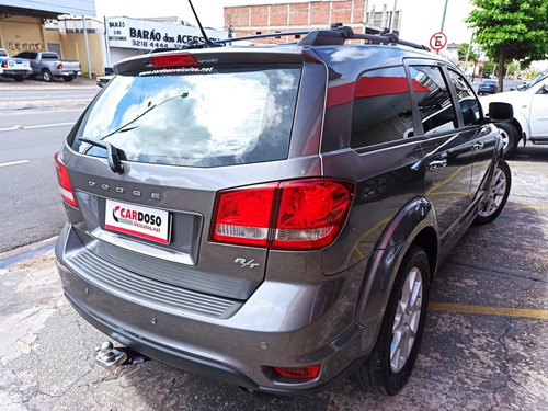 Imagem 4 de 15 de Fiat Freemont 2012 2.4 Emotion 5p