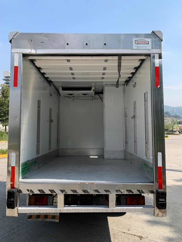 Imagen 3 de 11 de Isuzu Elf-200 2012