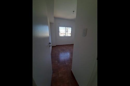 Imagen 9 de 10 de Departamento En Venta En Villa Luzuriaga