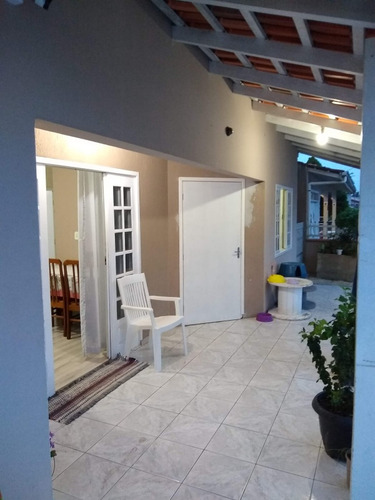 Casa Com Sala Comercial E Piscina No Centro Barra Do Sul