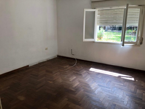 Imagen 3 de 10 de Casa 2 Dormitorios Complejo Lagarez Lomas Sur Villa Allende