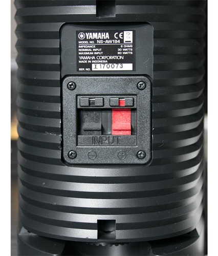 Par De Parlante Para Exterior E Interior Yamaha Ns-aw194