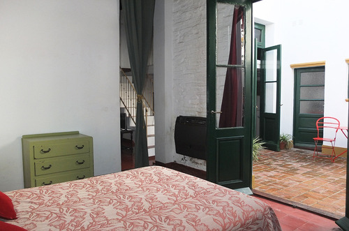 Departamento En San Telmo - Encantador Ph Antiguo Con Patio Colonial - Alquiler Temporario - 3 Ambientes