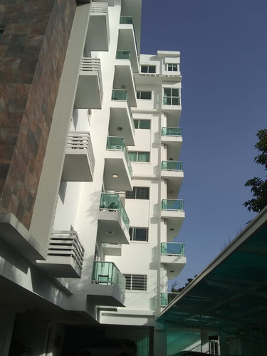 Espacioso Y Moderno Apartamento Gazcue