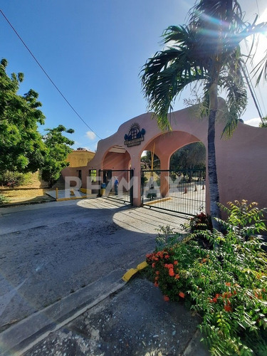 Imagen 8 de 15 de Casa En El Portal De Los Robles, Municipio Maneiro , Isla De Margarita, Nueva Esparta
