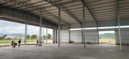 Nave Industrial A Estrenar En Alquiler.