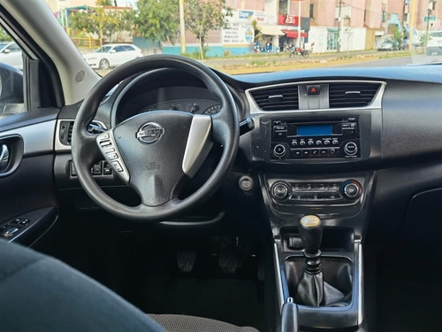 Imagen 15 de 15 de Nissan Sentra 2017 1.8 Sense Cvt