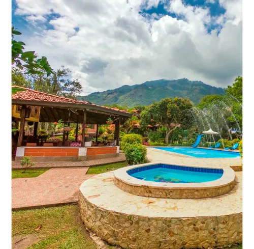 Venta De Finca De Recreo En Copacabana