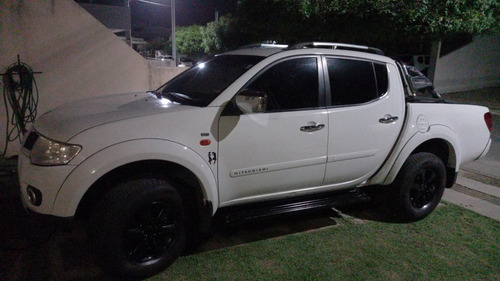 Mitsubishi L200 3.2 Triton Hpe Cab. Dupla 4x4 Aut. 4p