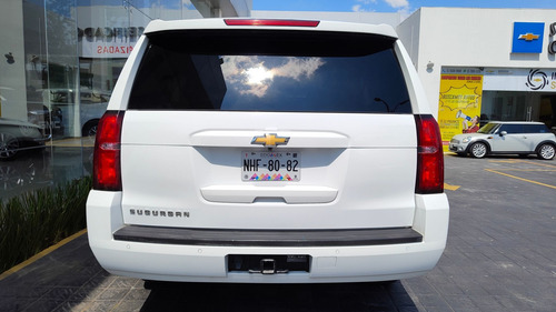 Imagen 4 de 11 de Chevrolet Suburban 2016 5.3 V8 Lt Piel 2 Fila Asientos At