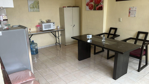 Clínica En Venta En Iztapalapa, Juan Escutia