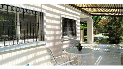 Hermosa Casa A La Venta En Barrio Parque El Cazador