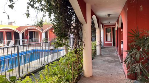 Complejo Turistico Barrio Artalaz Piscina