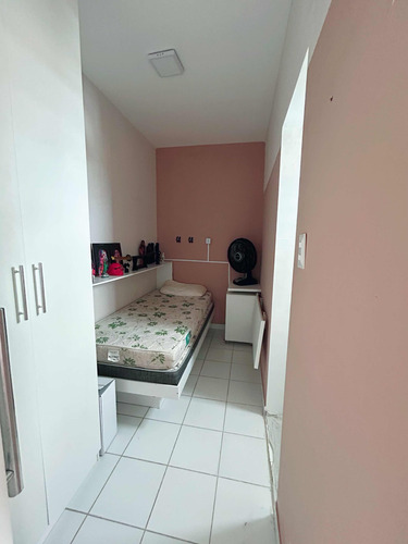 Apartamento 3/4 C/ Dependência Completa Revertida Em Suite