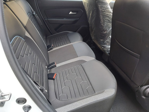 Imagen 6 de 15 de Renault Duster Intense Cvt Okm