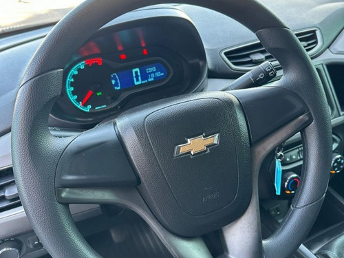 Chevrolet Onix Onix 1.0 MPFI LT 8V FLEX 4P MANUAL