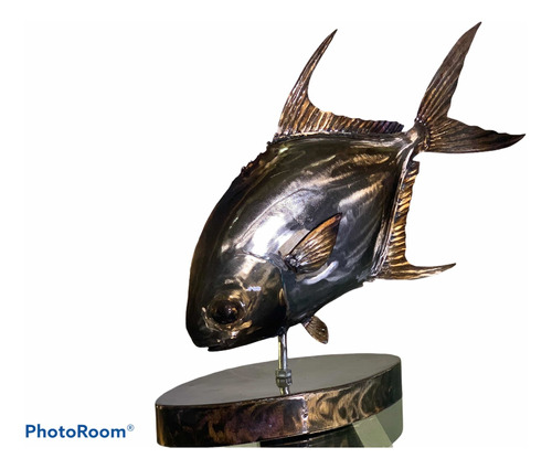 Trofeos De Pesca Palometas Sobre Base Para Escritorio.