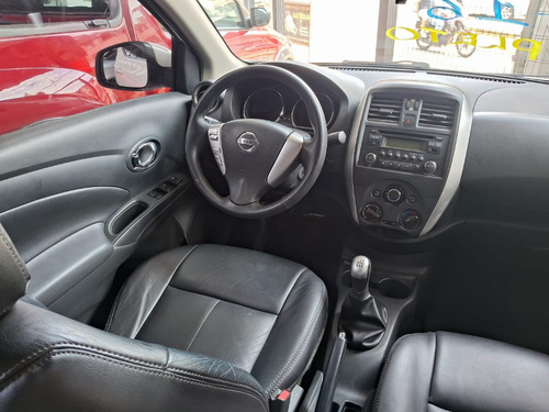 Nissan Versa 1.6 16v Sv 4p