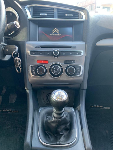 Imagen 18 de 20 de Citroën C4 Lounge 2016 1.6 Hdi 115 Feel Pack