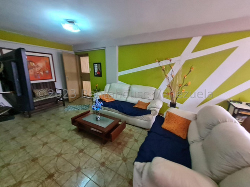 %$# Esther Álvarez Vende Hermoso Apartamento En Centro De Cabudare, Lara Cerca De Todo, Oportunidad. %$# Ea