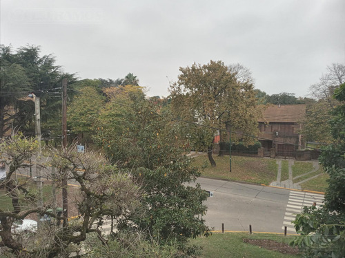 Alquiler De Oficina De 260 M2 En San Isidro