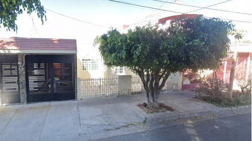 Casa Economica De Remate En Miguel Hidalgo, Guadalajara, Jalisco.- Ijmo3