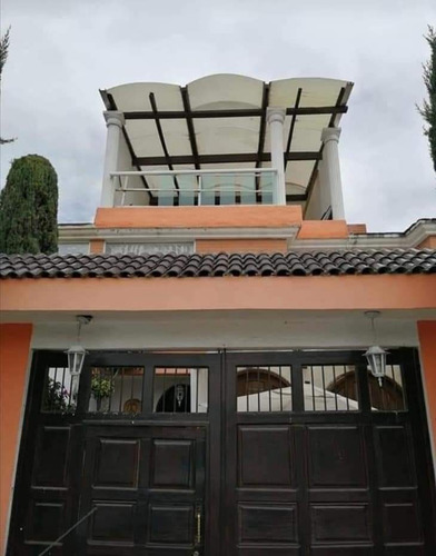 Imagen 1 de 10 de Casa Seminueva En Oportunidad