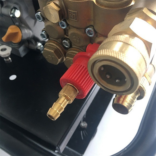 Imagen 4 de 10 de Hidrolavadora A Gasolina Industrial Mini Benz 3200 Psi Motor 6.5 Hp Kholer Y Bomba Italiana Interpump De Uso Continuo