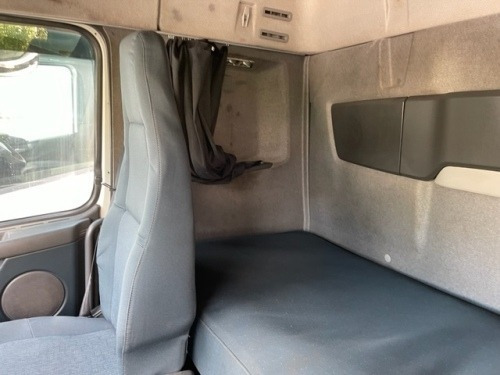 Imagem 9 de 12 de Volvo Fh 540 6x4 Bug Leve Shift Ano 2013/2014 Unico Dono.