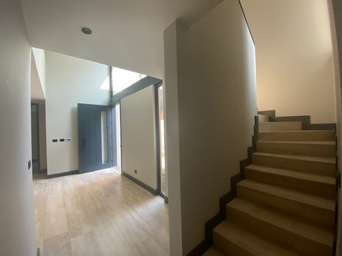 Imagen 14 de 20 de Elegante Casa En Condominio -santa Maria De Manquehue