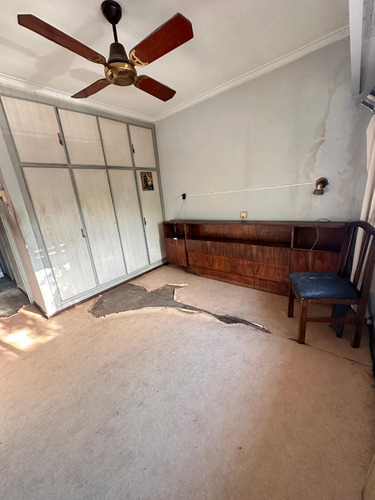 Casa En Venta De 4 Ambientes Mas Local