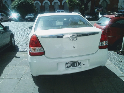 Toyota Etios 1.5 4p Xls Impecable (cf)