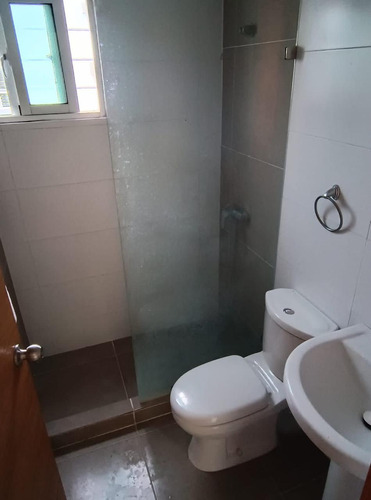 Alquilo Apartamento En Santo Domingo Norte, Urb. Colinas