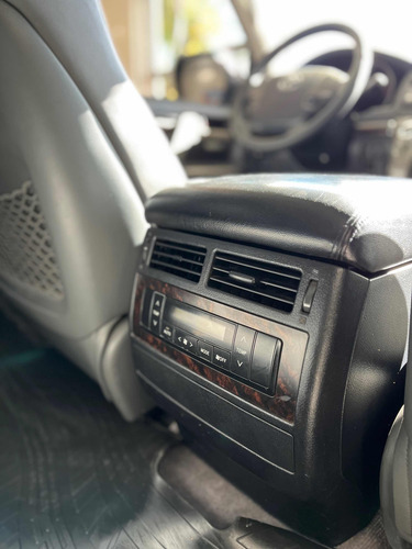 Imagen 10 de 22 de Toyota Land Cruiser 2012 4.5 200 V8 D4-d 235cv At