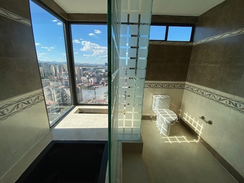 Imagen 12 de 30 de Amplio Penthouse Amueblado Con Maravillosa Vista A La Ciudad
