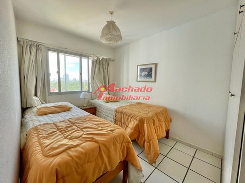 Imagen 9 de 12 de Venta De Apartamento De Dos Dormitorios En Punta Del Este