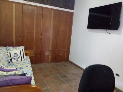 Alquiler Vacacional, Bello Apartamento, Vista Al Mar, 2h. Costa Azul