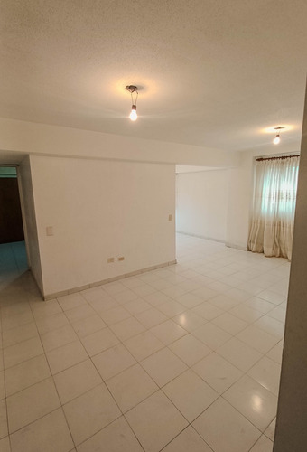 Bajón Apto 89 Mt2 La Candelaria 3 Hab 2 Baños