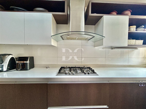 Casa En Venta De 5 Dorm. Piedra Roja Chicureo Colina